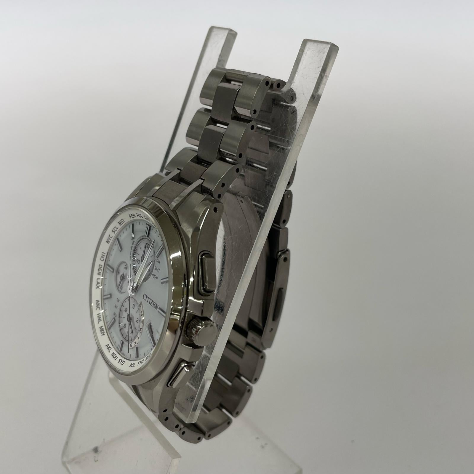 腕時計 ATTESA SOLAR AT8040-57A ホワイト