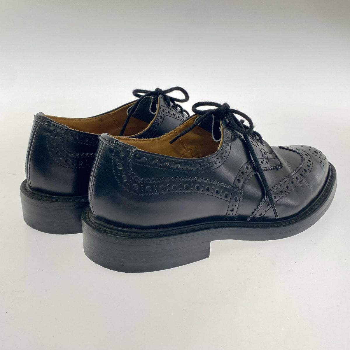 シューズ Tricker's Bourton ウィングチップ メダリオンシューズ 8 ブラック ブラック