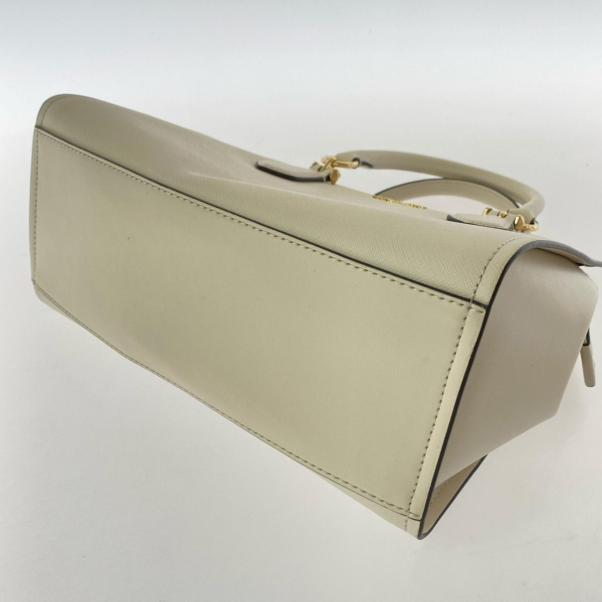 ショルダーバッグ MARILYN　MD　SATCHEL　ライトクリーム ベージュ