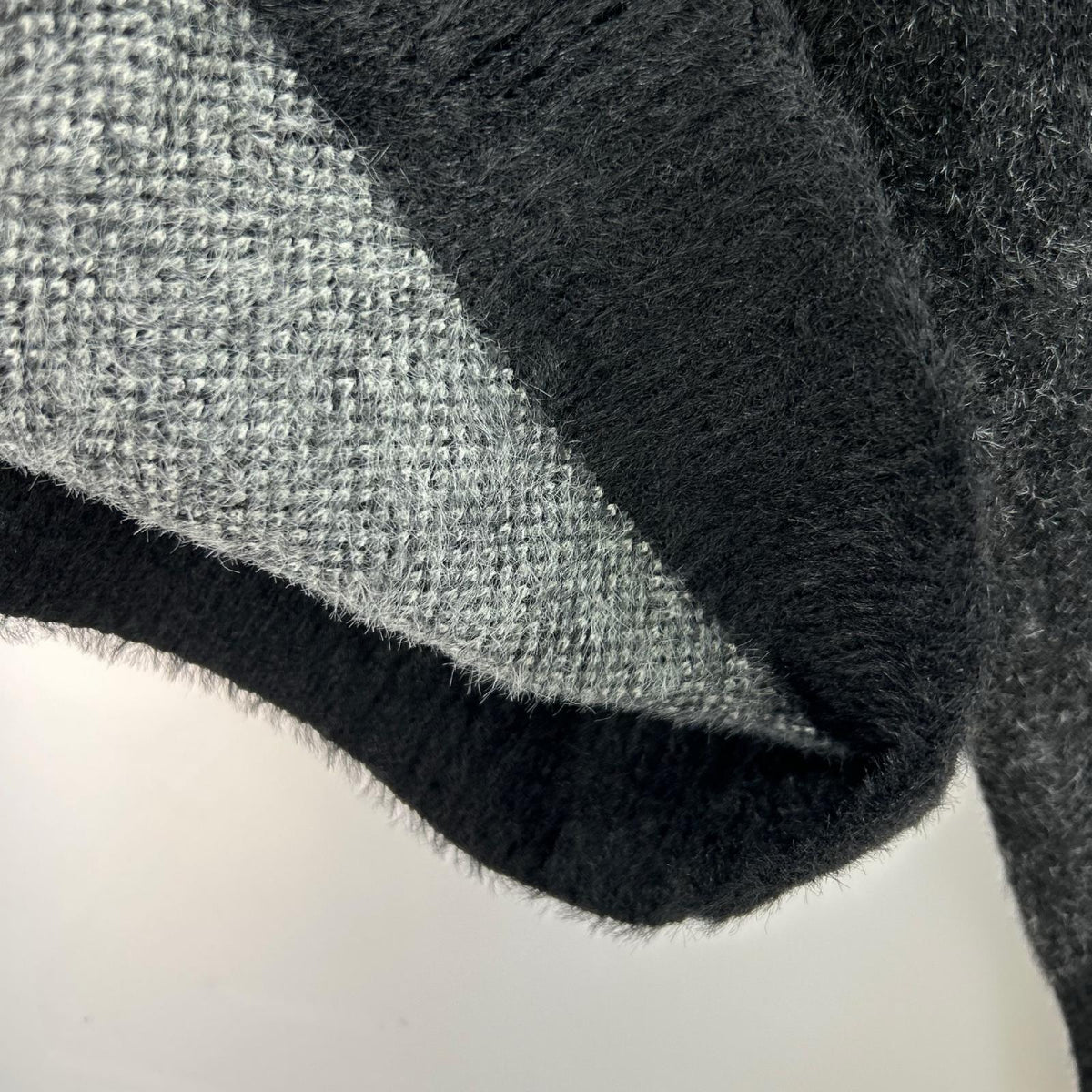 カーディガン URSA SHAGGY CARDIGAN ﾌﾞﾗｯｸ (M) M