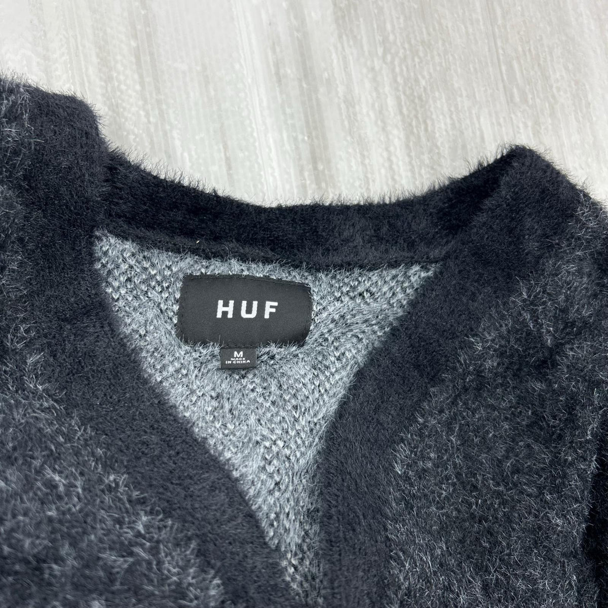 カーディガン URSA SHAGGY CARDIGAN ﾌﾞﾗｯｸ (M) M