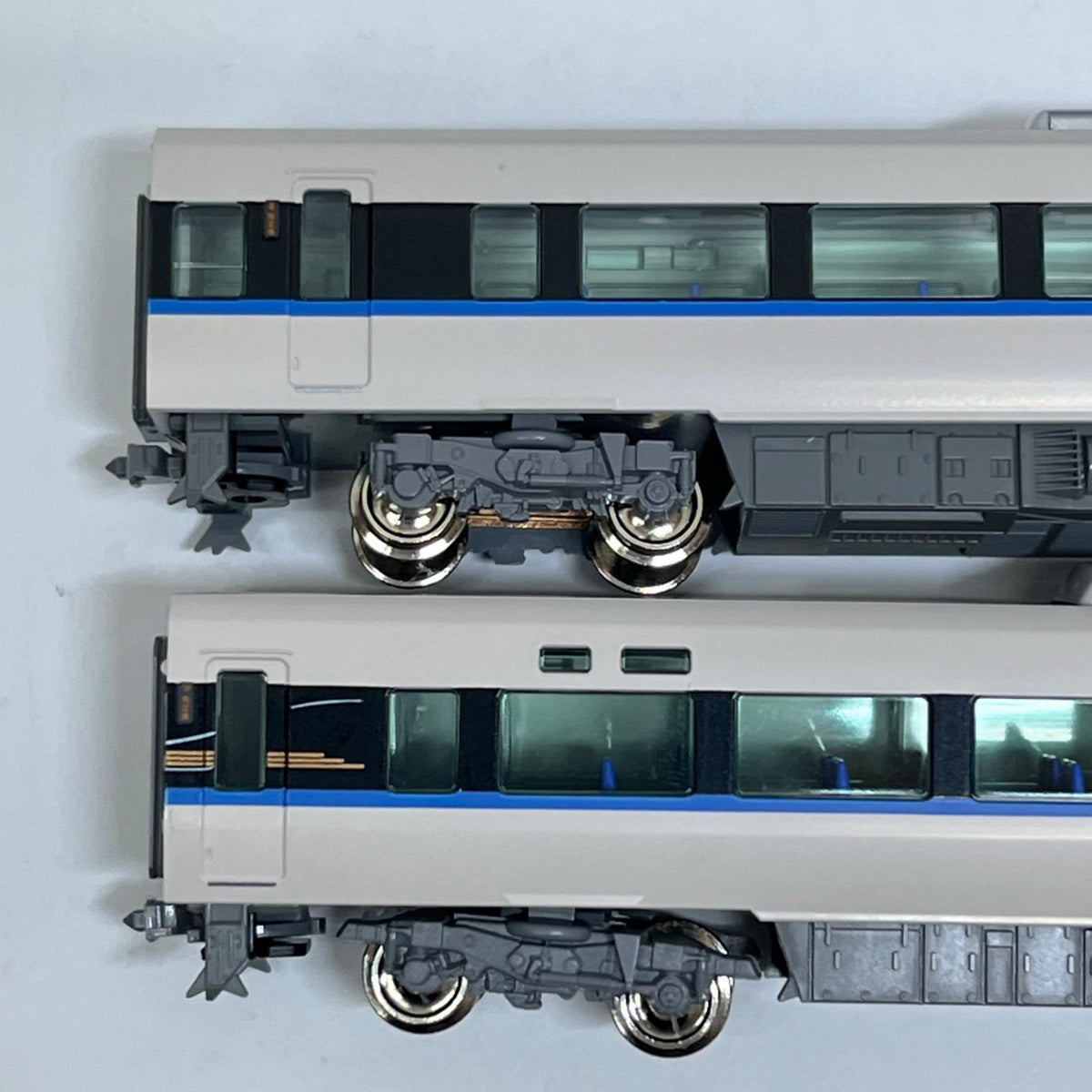 KATO 683系4000番台 サンダーバード(リニューアル車) 基本4両 KATO 10-2142 683系4000番台「サンダーバード」(リニューアル車) 基本セット4両 KATO/カトー/株式会社関水金属 鉄道模型車両