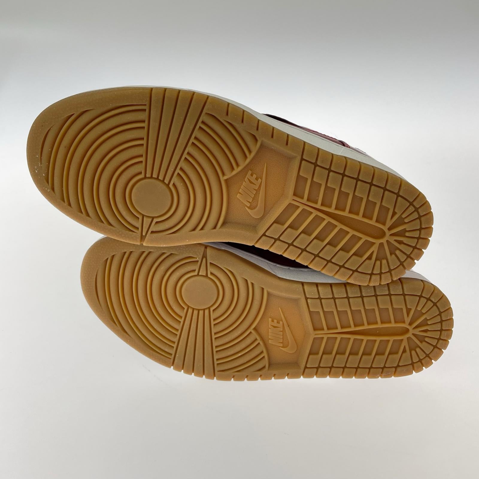 スニーカー NIKE DUNK LUX SP/24.5cm/赤 24.5cm (US6 1/2 UK6 EU39) レッド