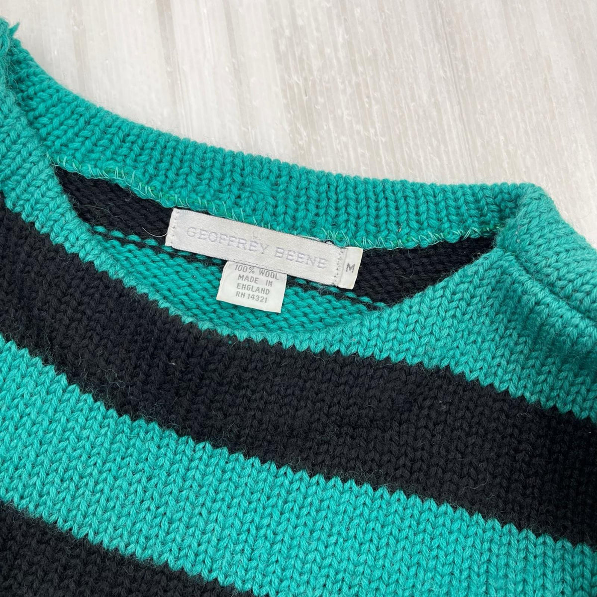 ニット GEOFFREY BEENE ｳｰﾙﾎﾞｰﾀﾞｰｾｰﾀｰ GRN/BLK M M