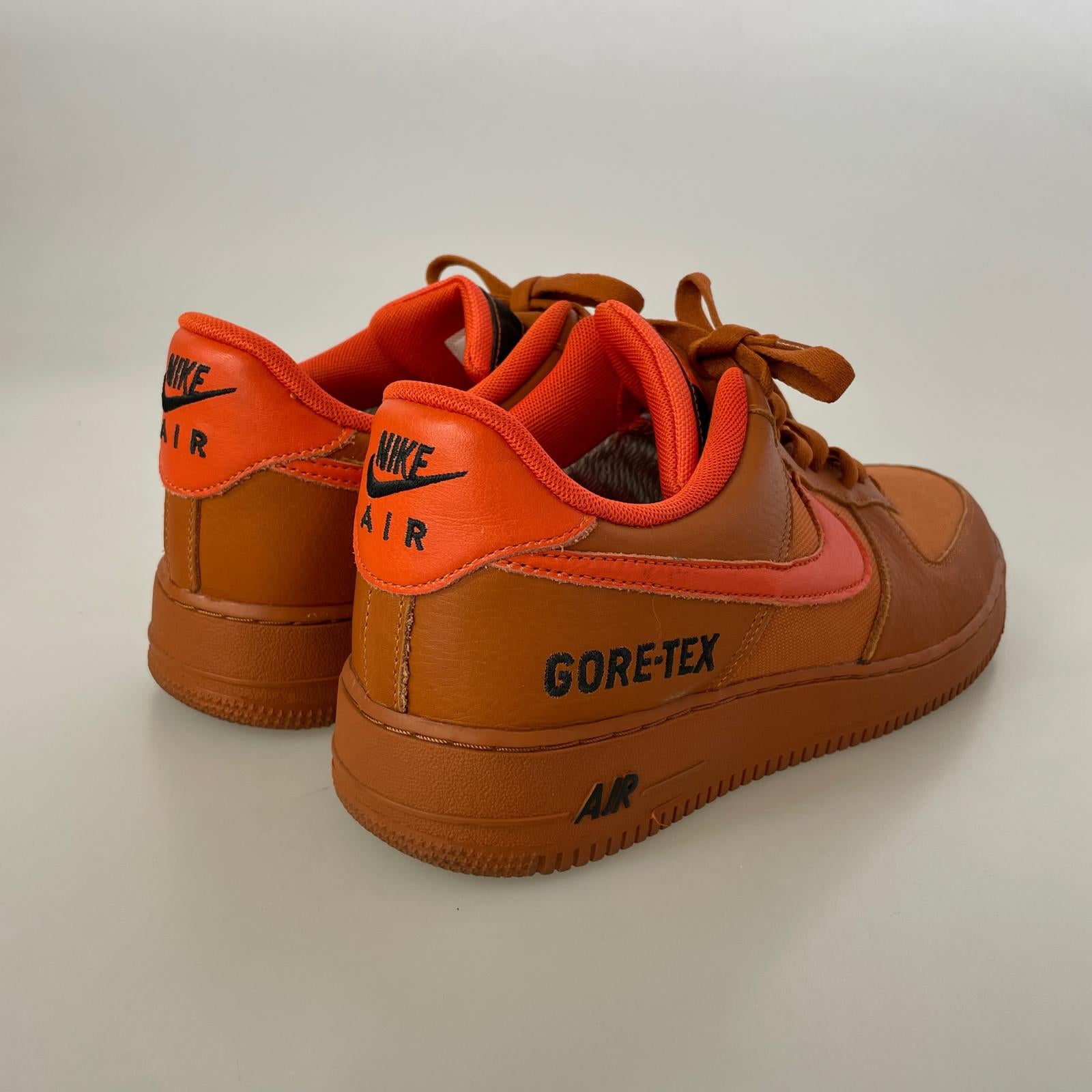 スニーカー AIR FORCE 1 GORE-TEX 茶 28cm (US10 UK9 1/2 EU46) ブラウン