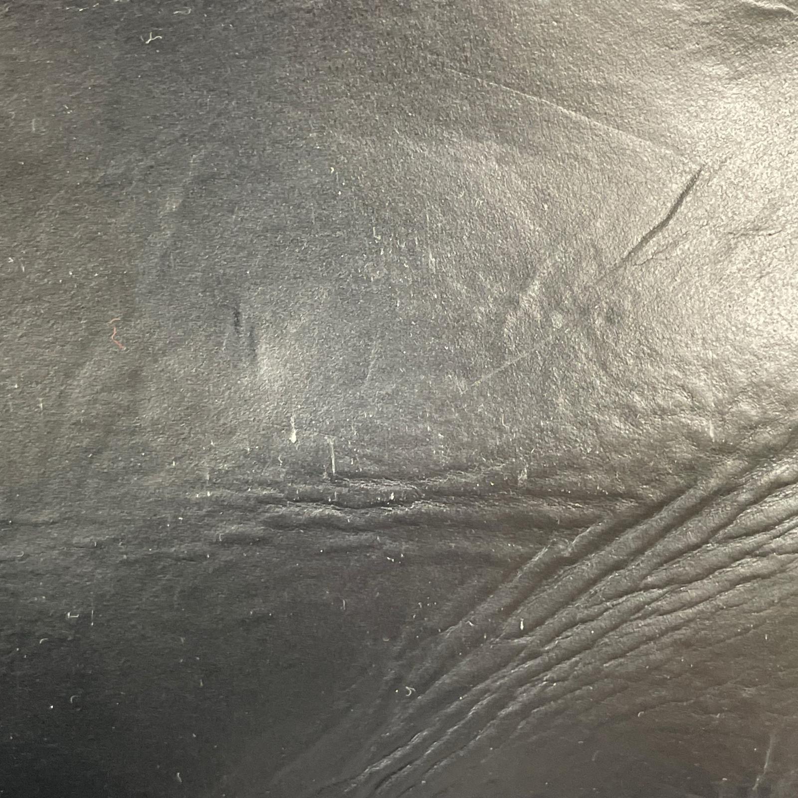 ショルダーバッグ FERNAND LEATHER ブラック ブラック