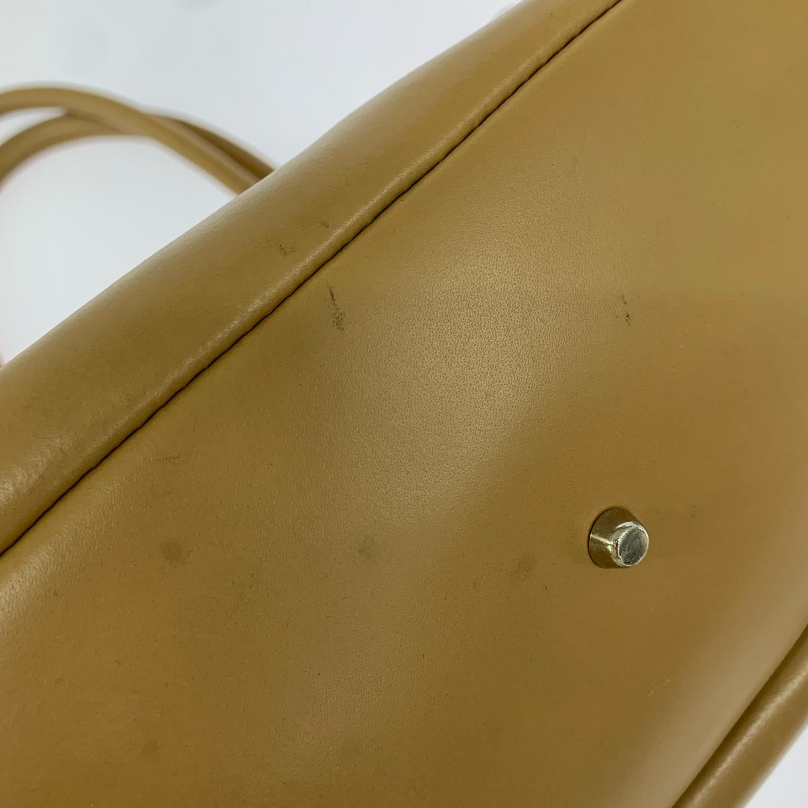 トートバッグ ハンドバッグ チャーム ベージュ ベージュ