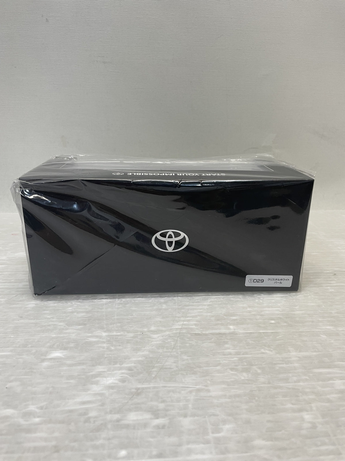 1/30 bz4x touring クリスタルホワイトパール カラーサンプル