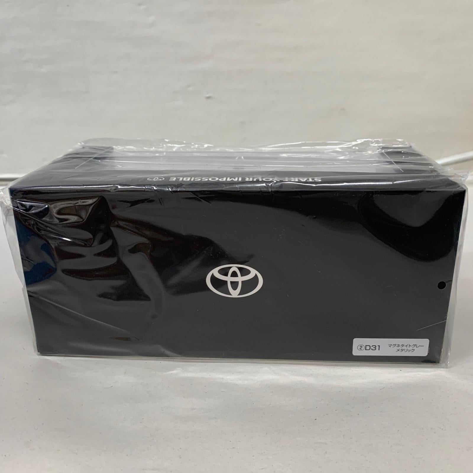 1/30 bz4x touring マグネタイトグレーメタリック カラーサンプル
