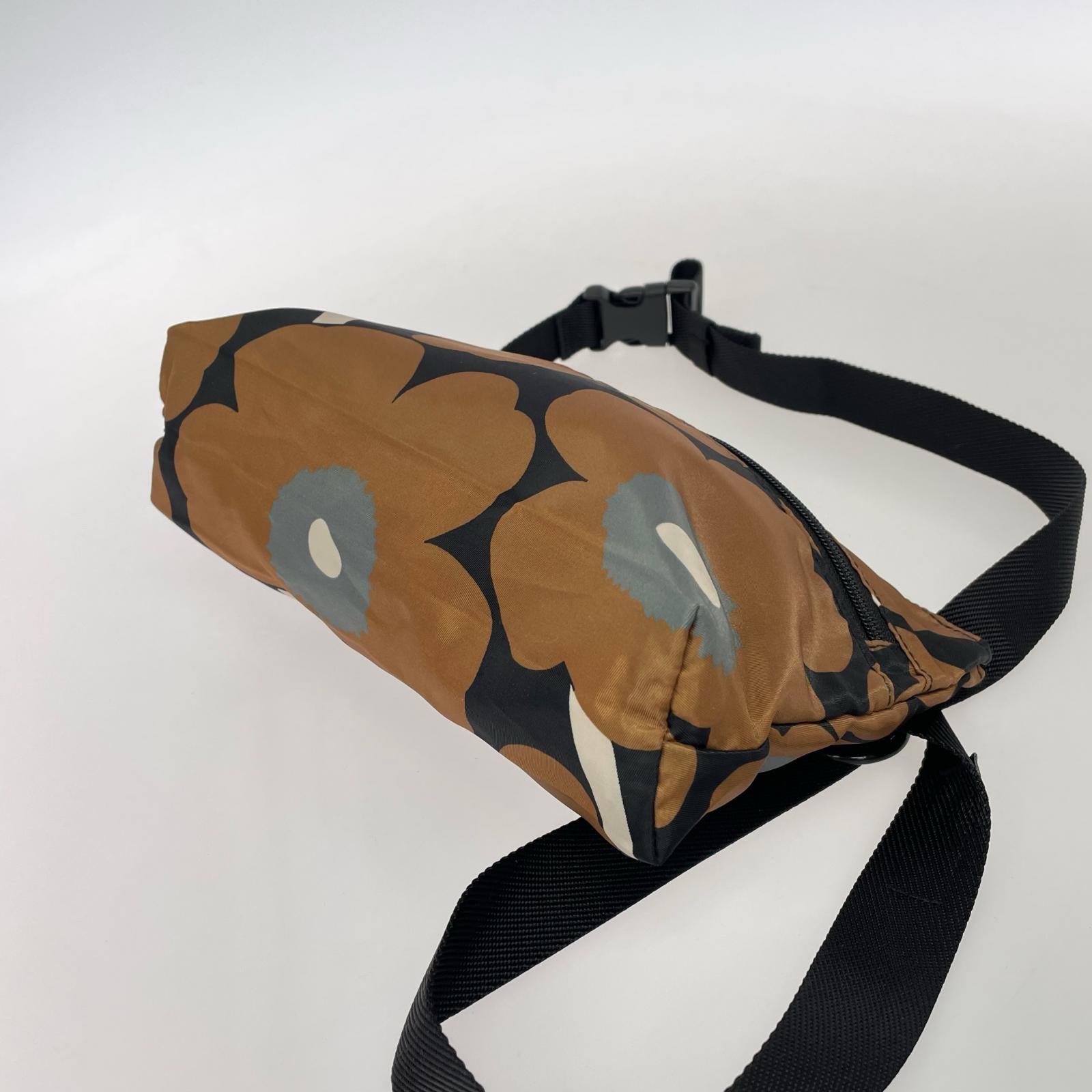 ショルダーバッグ NEAT CROSSBODY UNIKKO S/茶 ブラウン