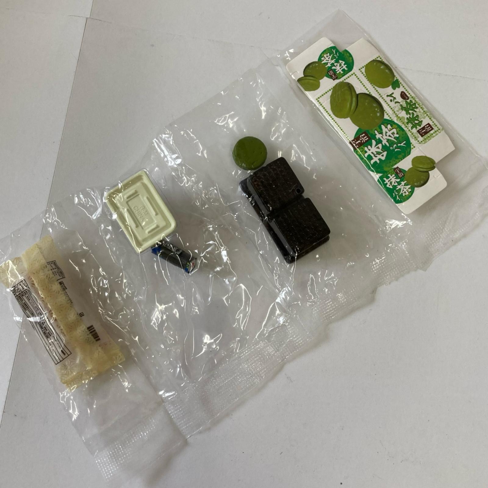 やっぱりコンビニ ④お母さんのつまみぐい 色違い リーメント
