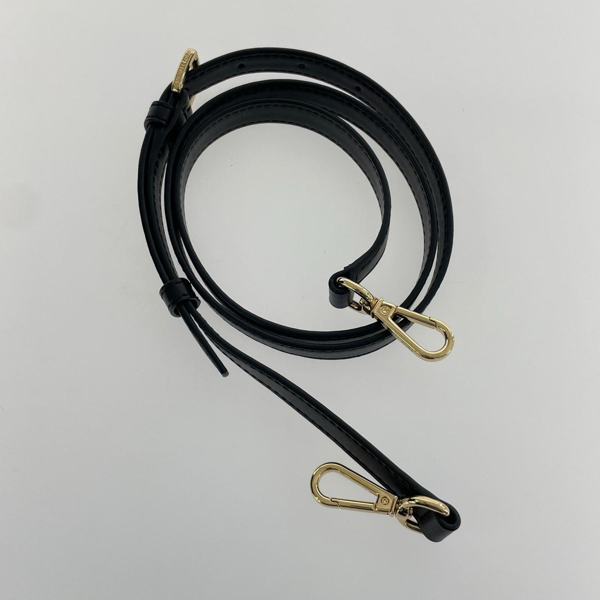 ショルダーバッグ WING TOP ZIP TOTE ブラック
