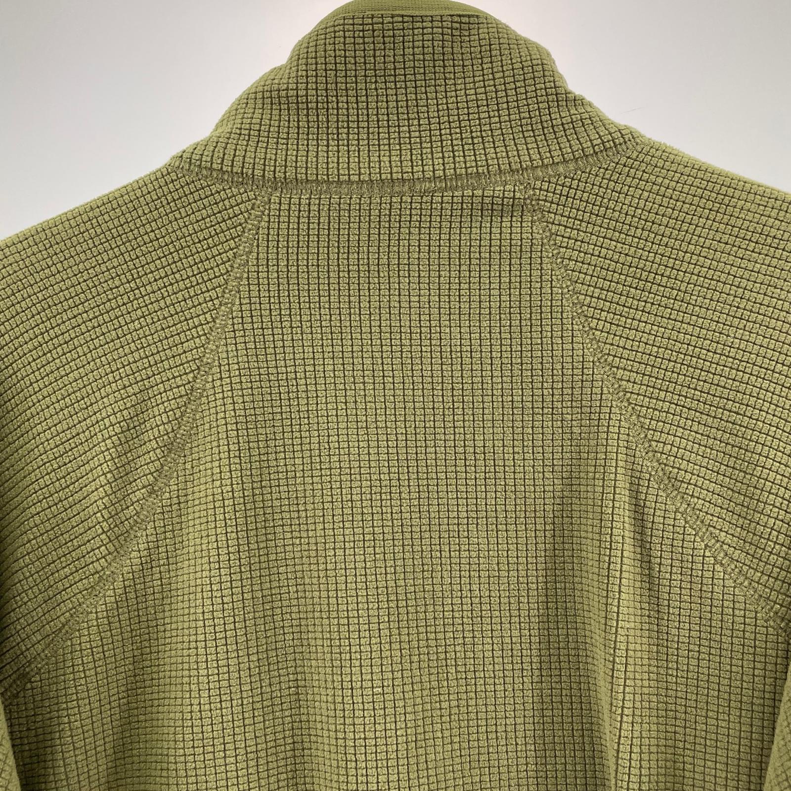 ブルゾン TECH REVERSIBLE MIL ECWCS STAND JACKET L L カーキ