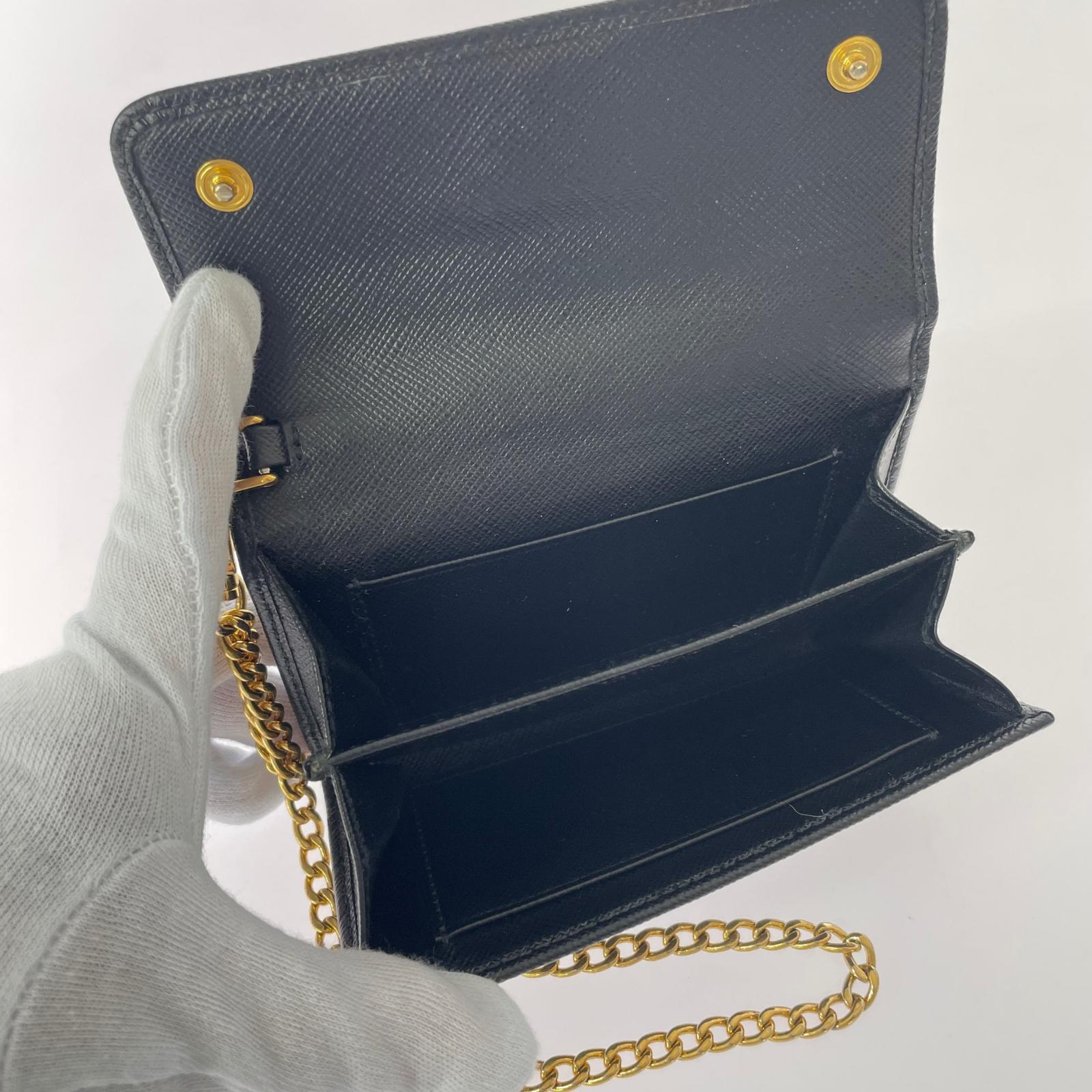 PRADA/サフィアーノ/２つ折り財布