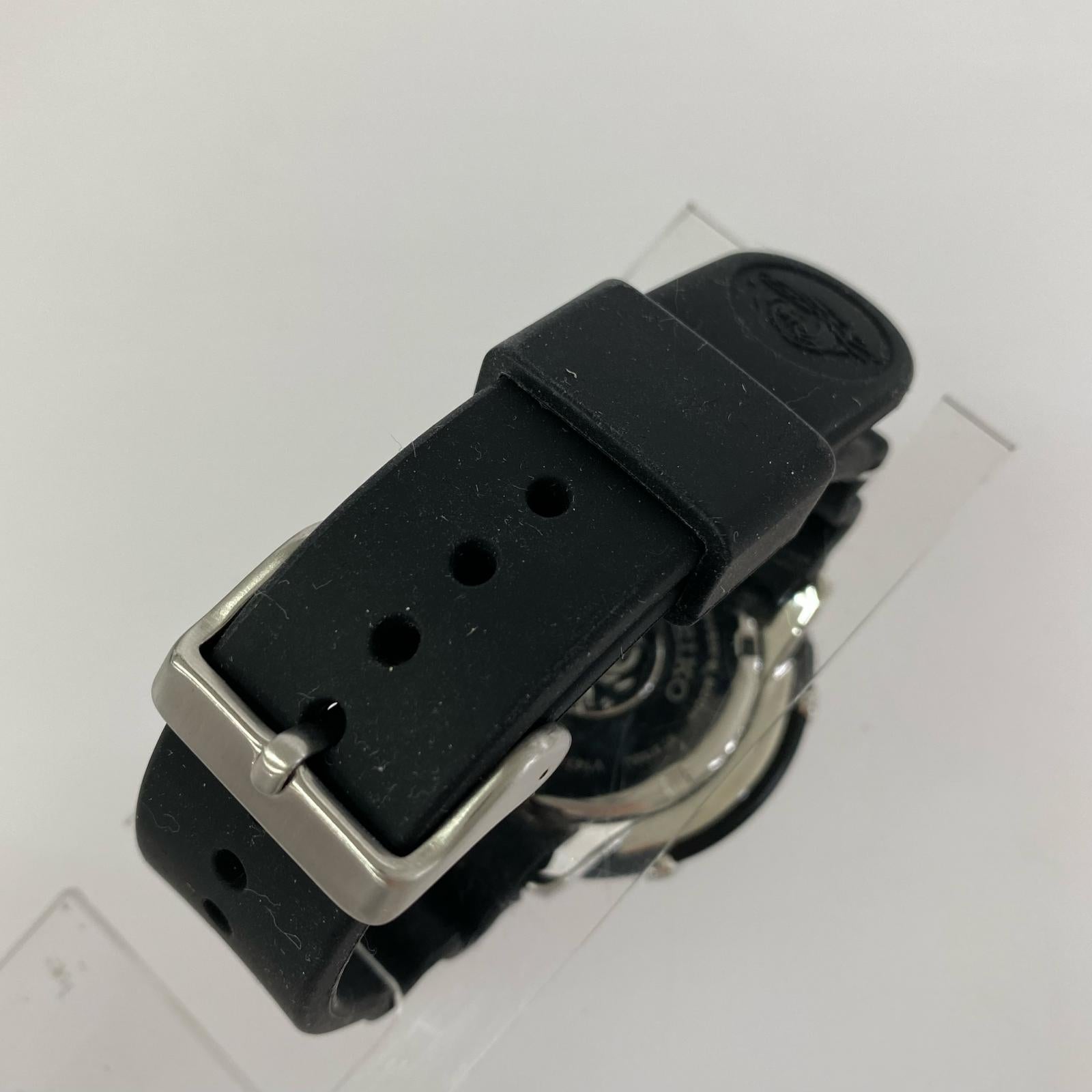 腕時計 PROSPEX ダイバーズ 200m ブラック