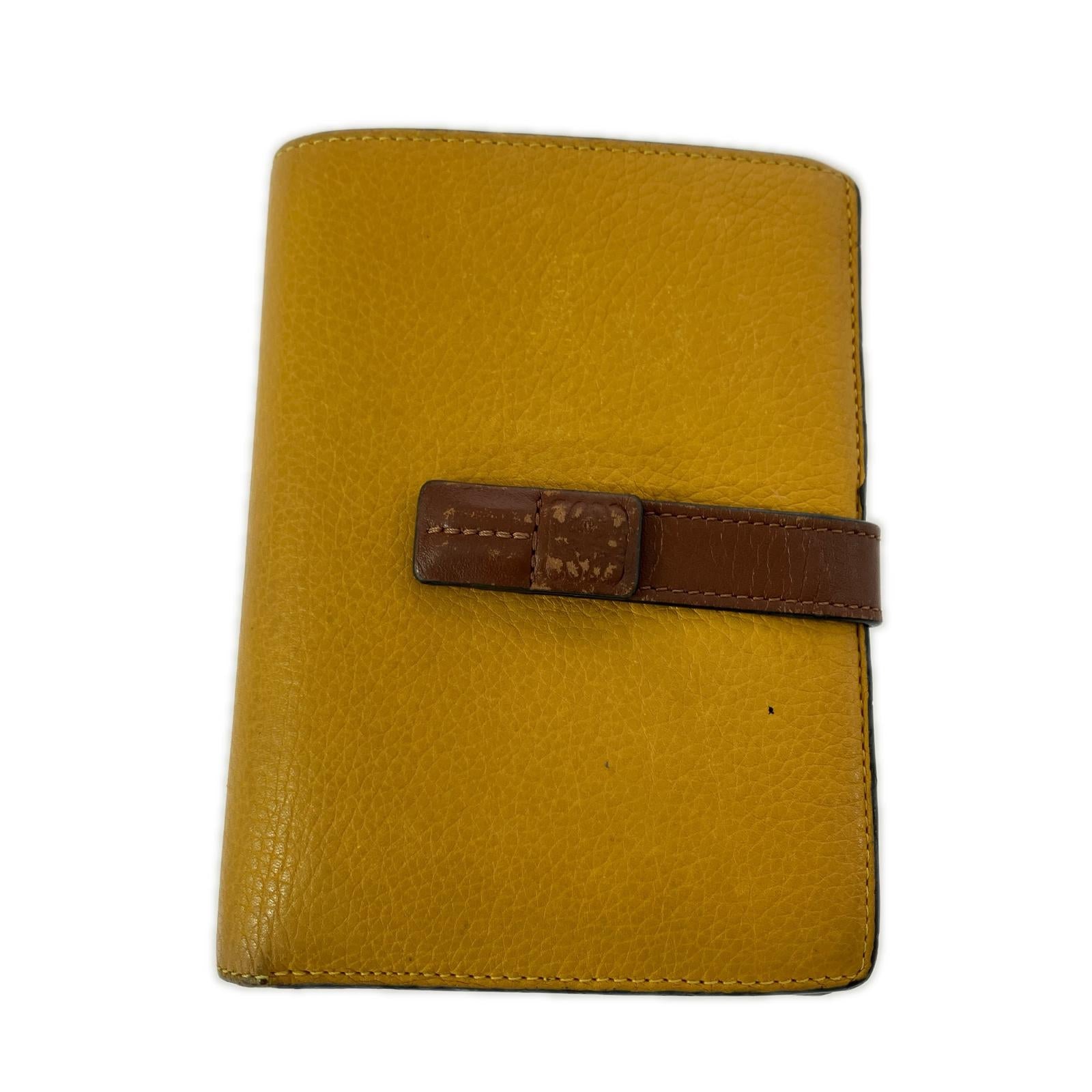 LOEWE バーティカルウォレット スモール イエロー