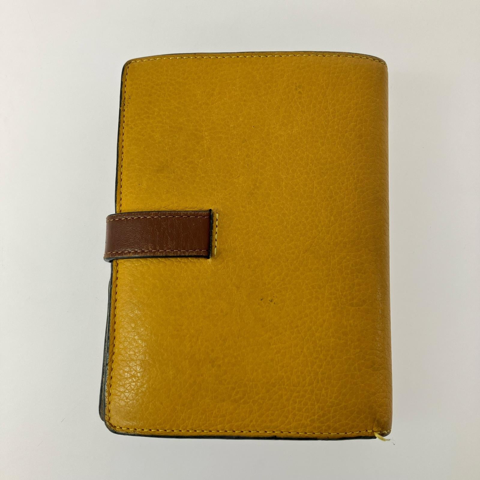 LOEWE バーティカルウォレット スモール イエロー