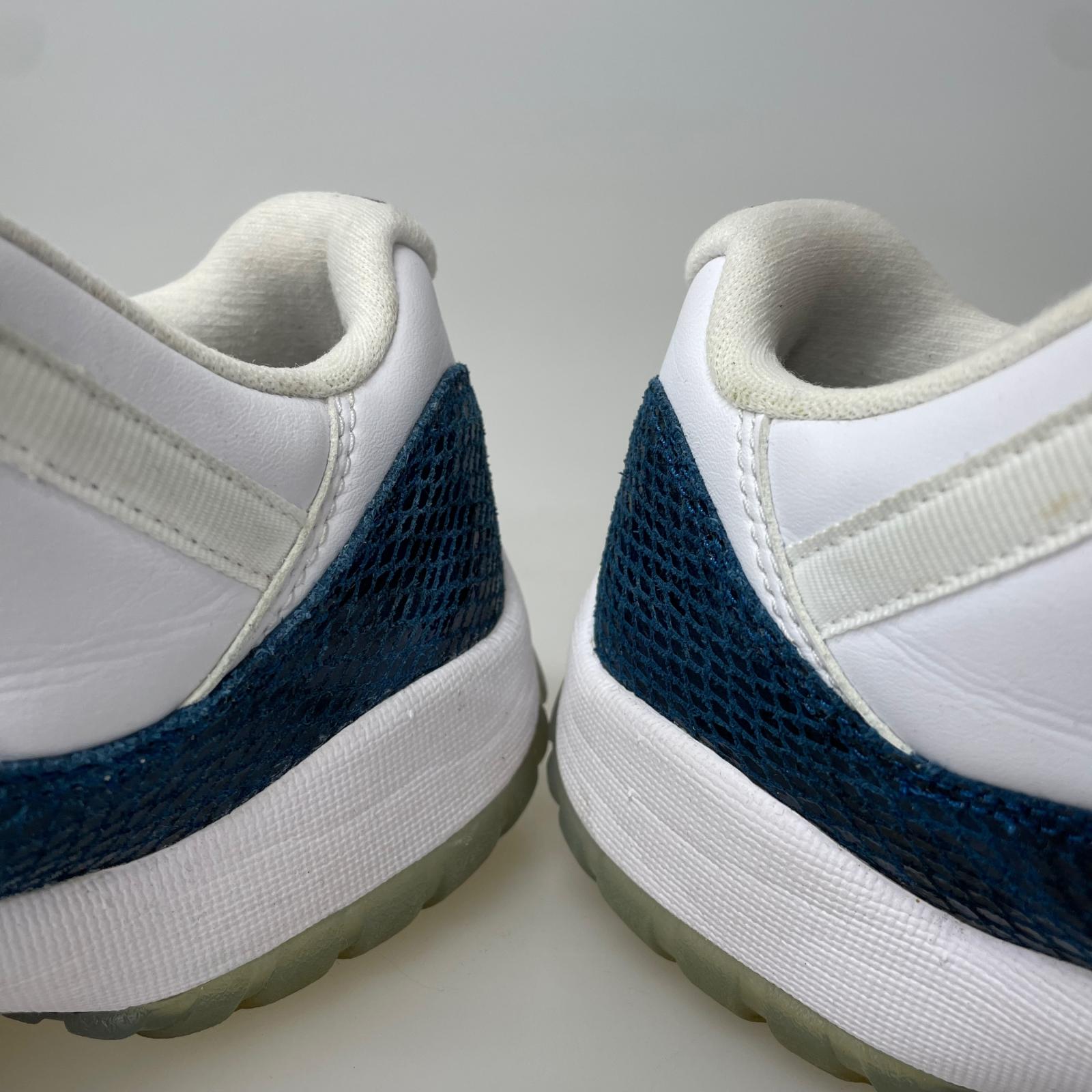 スニーカー LeBron 19 "WeAreFamily"