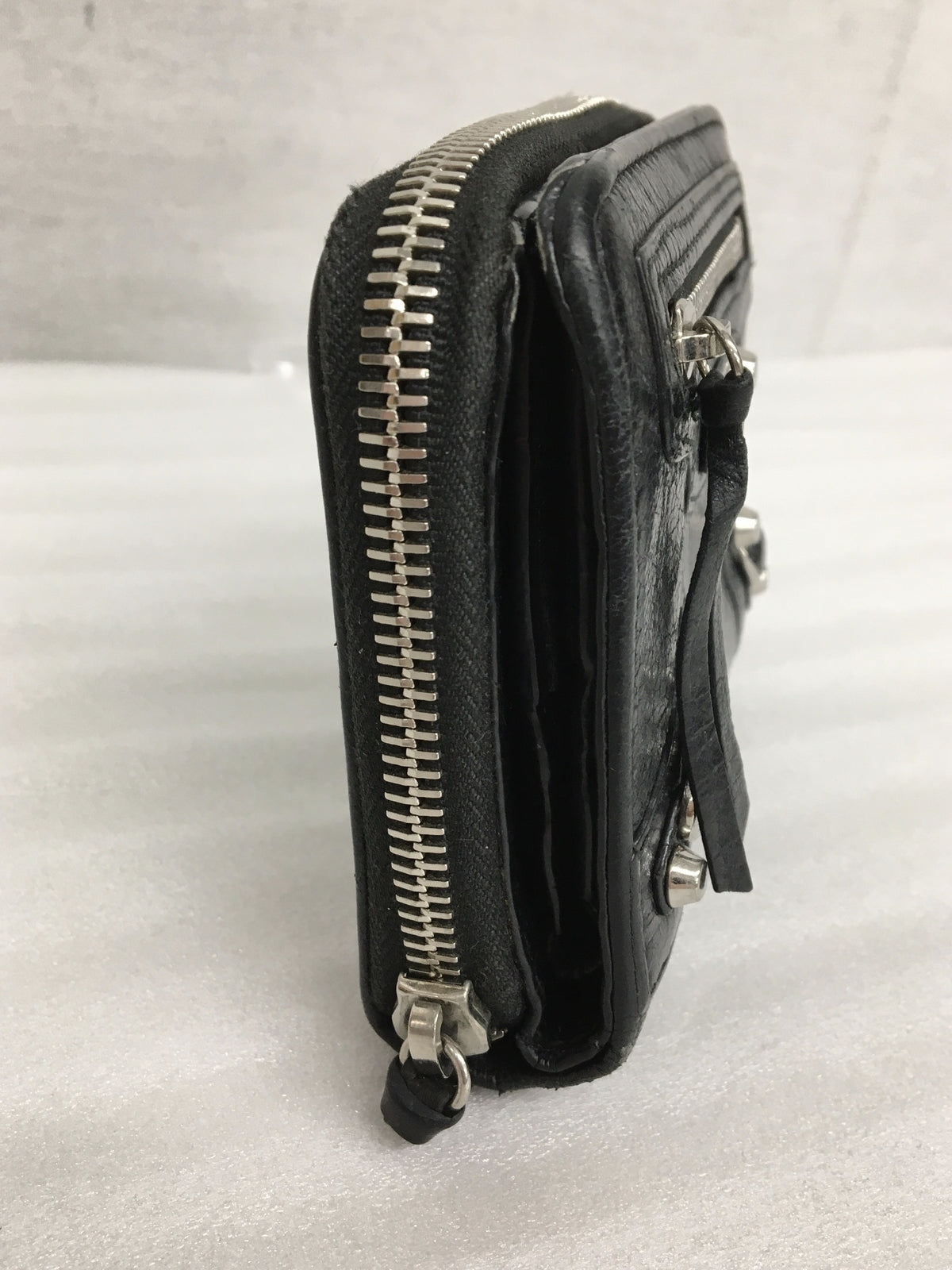 CLASSIC BILLFOLD ZIP ﾌﾞﾗｯｸ