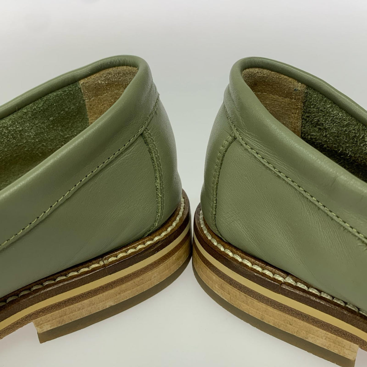 スニーカー aime leon dore Teverna Loafers カーキ