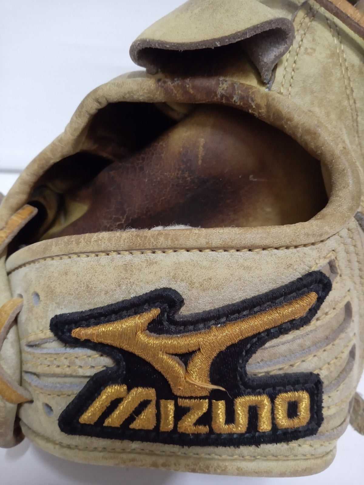 MIZUNO グローブ 投手用 スポーツ用品