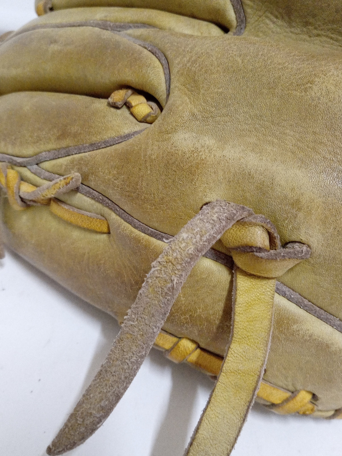 MIZUNO グローブ 投手用 スポーツ用品