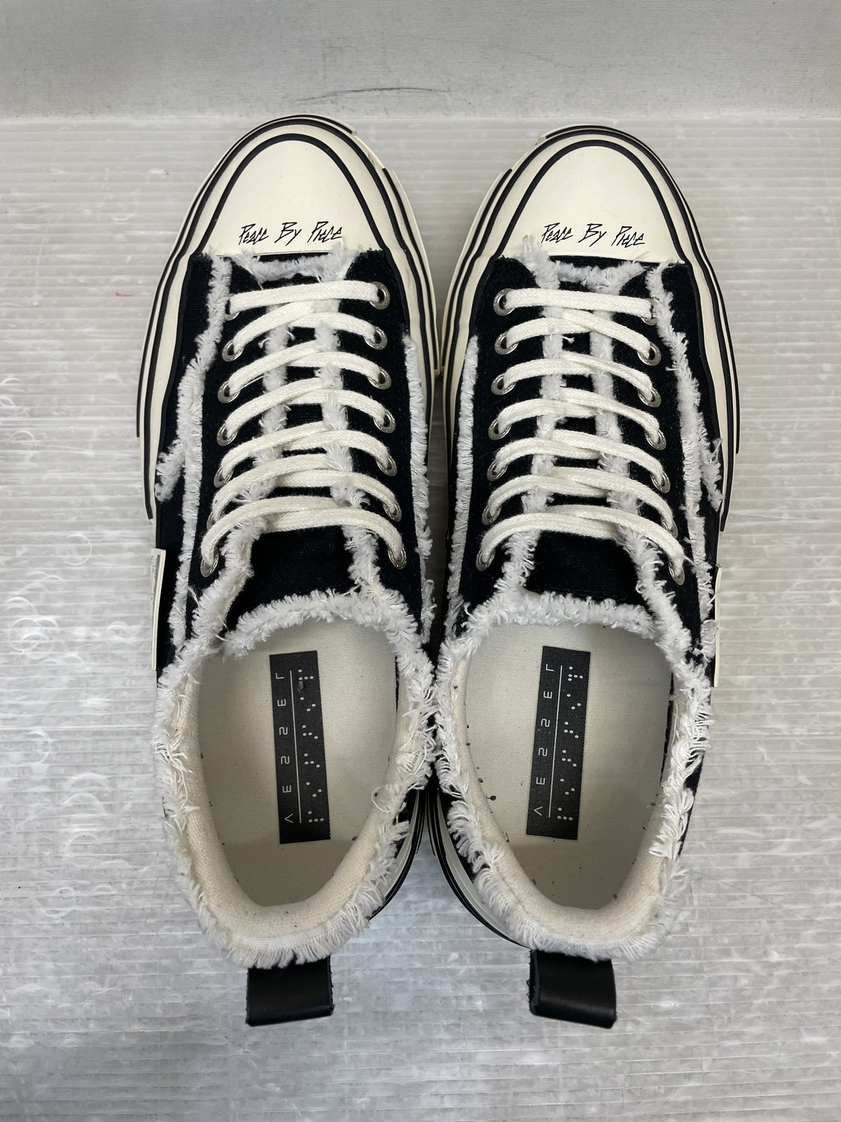 スニーカー S19x001B