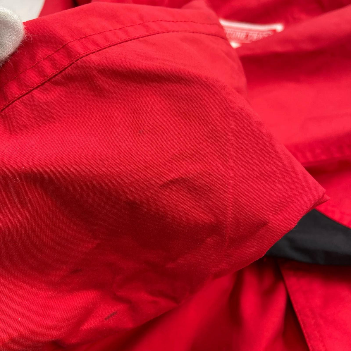 マウンテンパーカー MARLBORO ﾏｳﾝﾃﾝﾊﾟｰｶｰ 赤 (L) L レッド