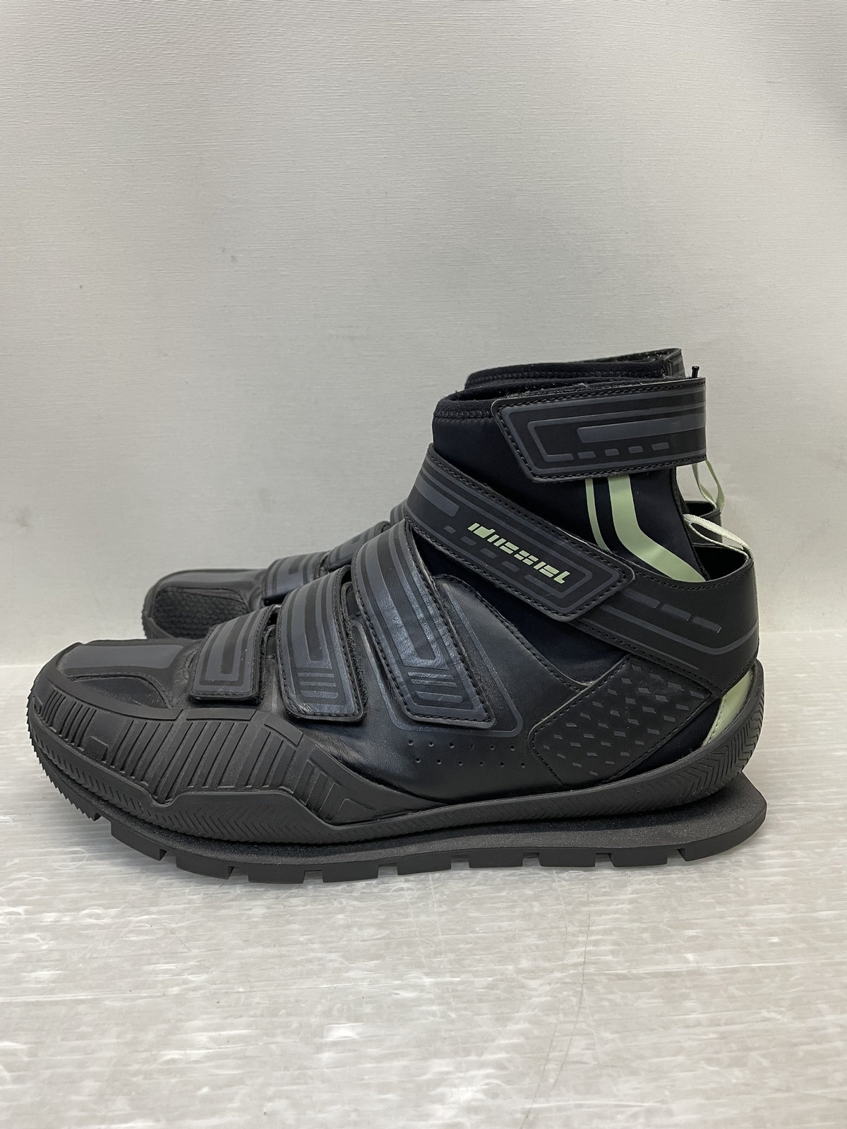 スニーカー DIESEL ハイカットスニーカー 黒
