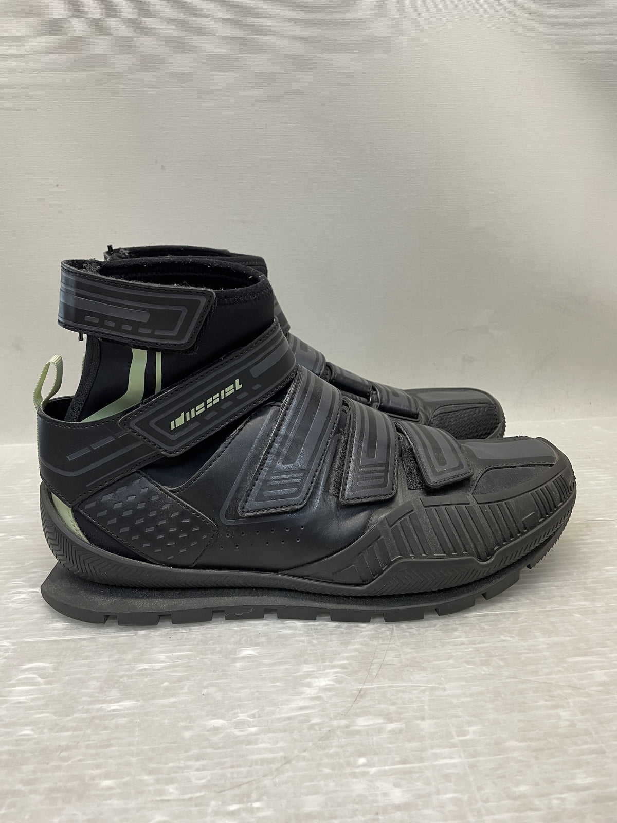 スニーカー DIESEL ハイカットスニーカー 黒