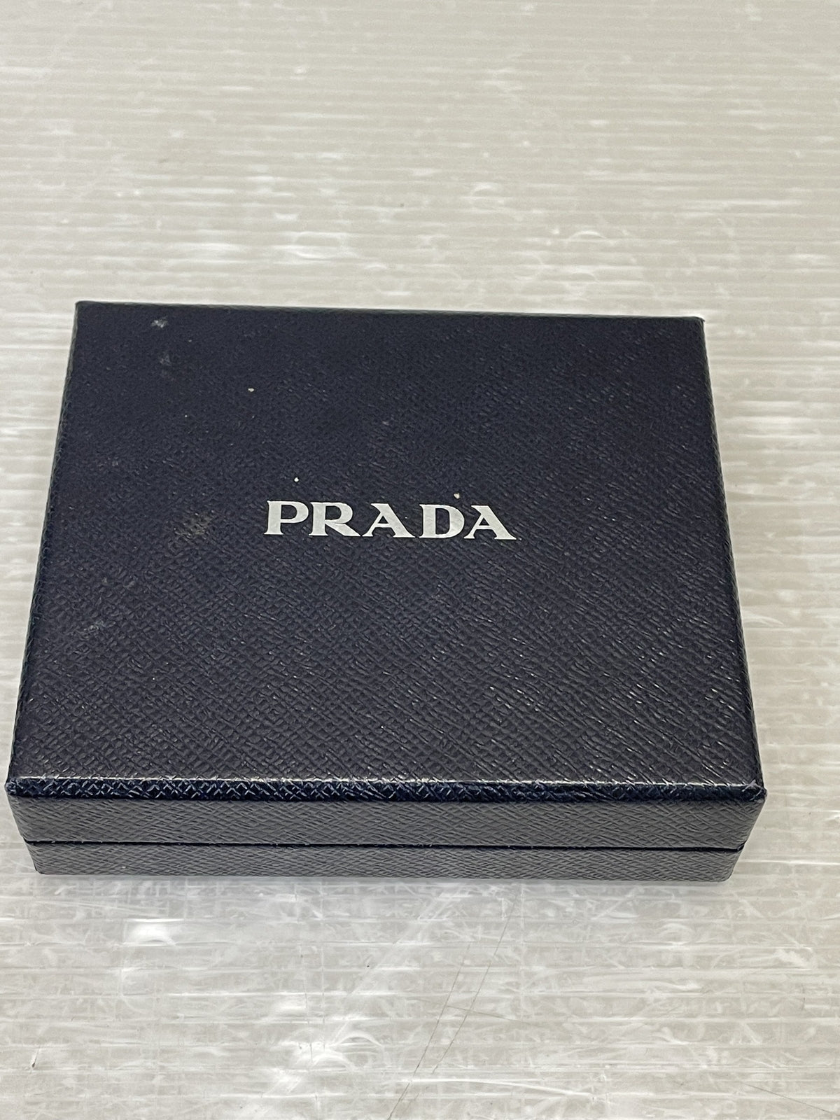 PRADA サフィアーノ レザー コンパクトウォレット ブルー