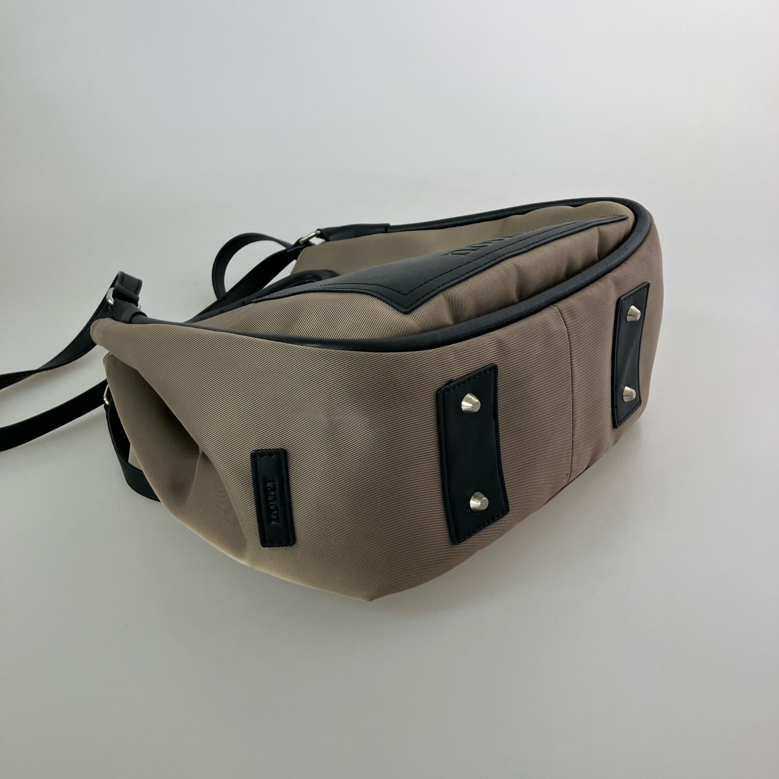 トートバッグ nouer　ナイロン ベージュ