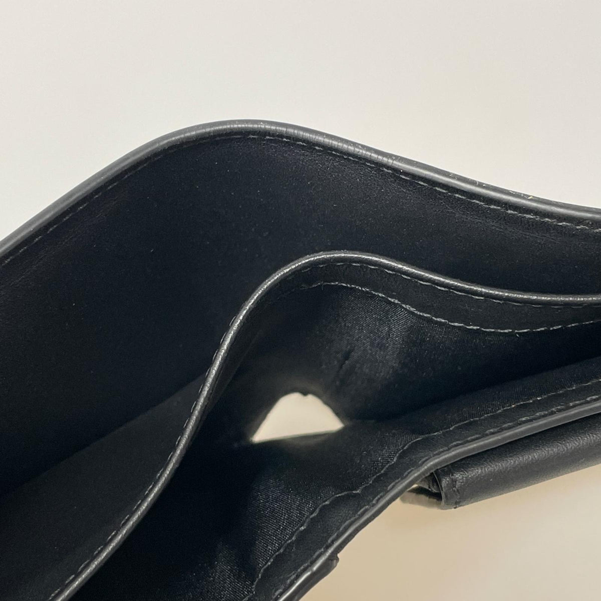 LOEWE パズル バイフォールド 黒