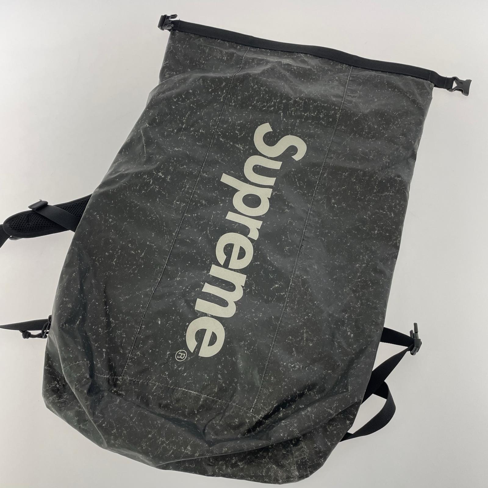 リュック・デイパック Waterproof Reflective Speckled Backpack ブラック