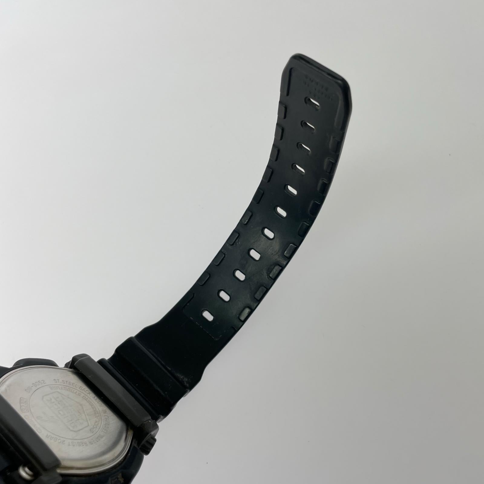 腕時計 DW-9052 3232 QZ腕時計 ブラック