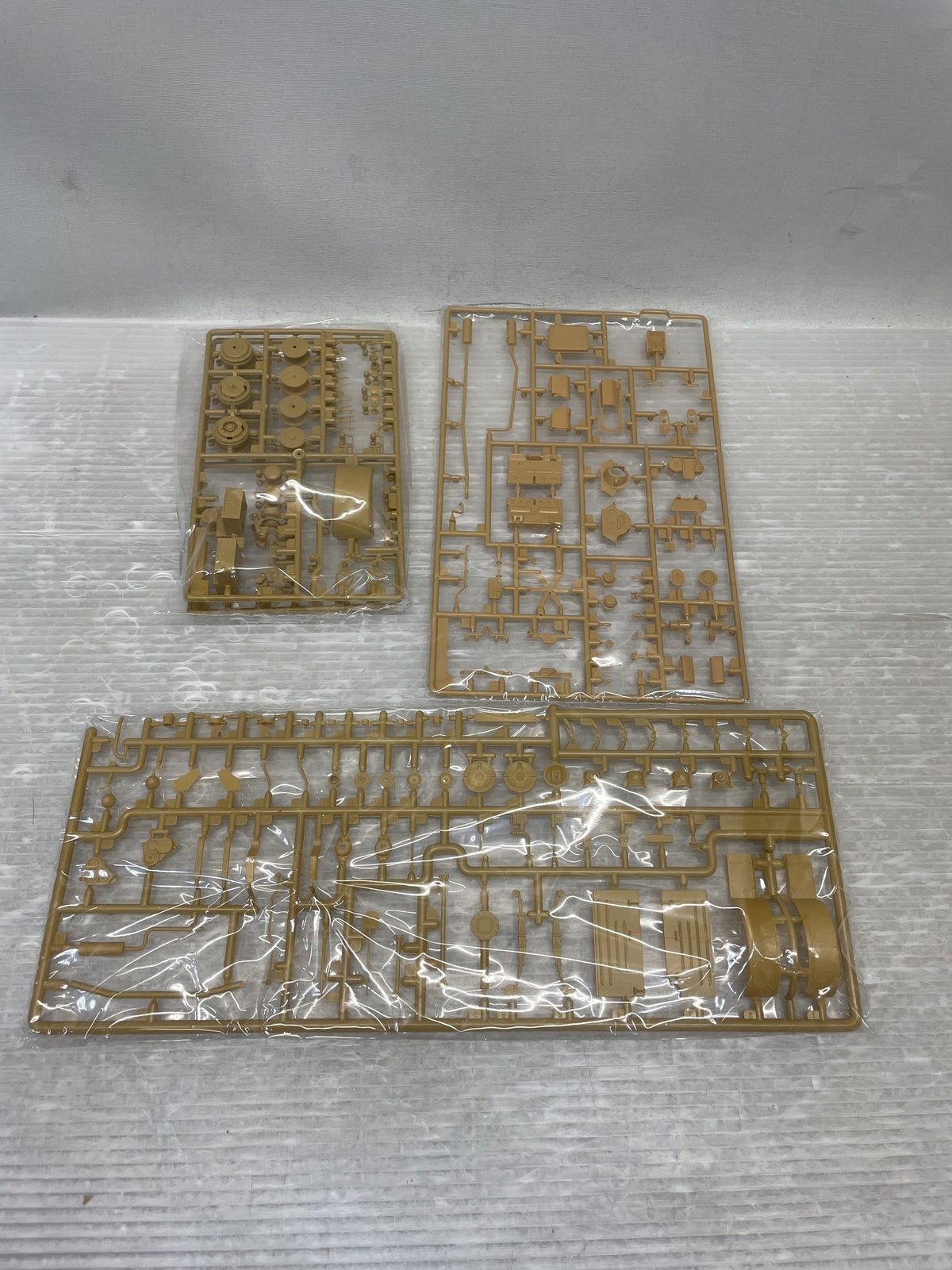1/35 Blistein-Drehkran 3t auf Bussing ミリタリープラモ