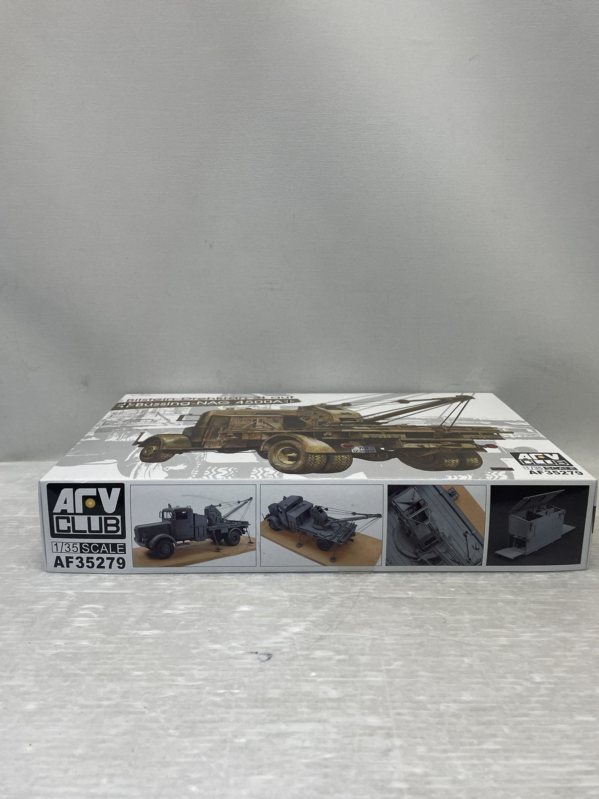 1/35 Blistein-Drehkran 3t auf Bussing ミリタリープラモ