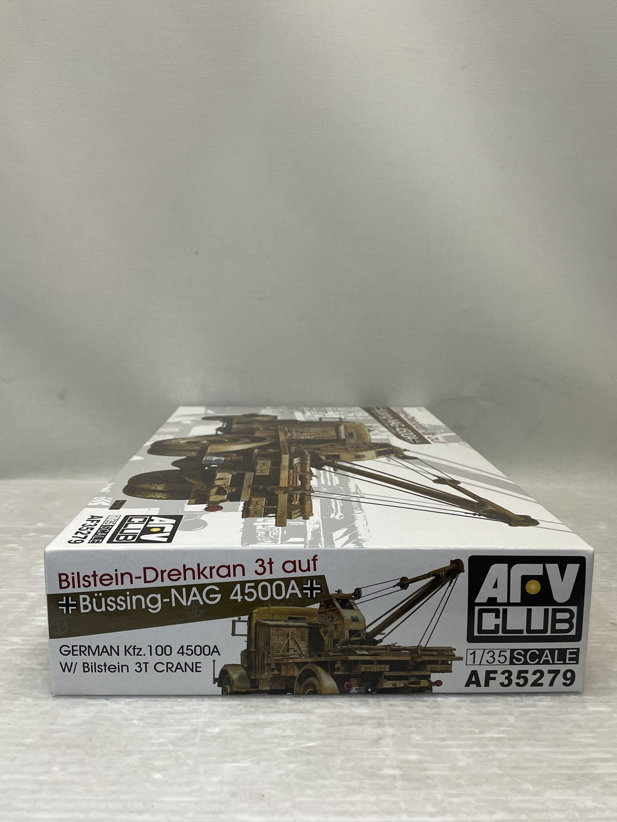 1/35 Blistein-Drehkran 3t auf Bussing ミリタリープラモ
