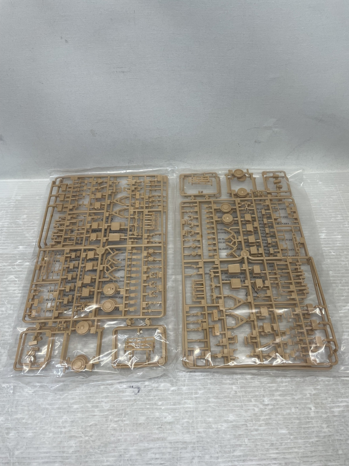 1/35 イギリス ジャッカル2 高機動装甲車 ミリタリープラモ