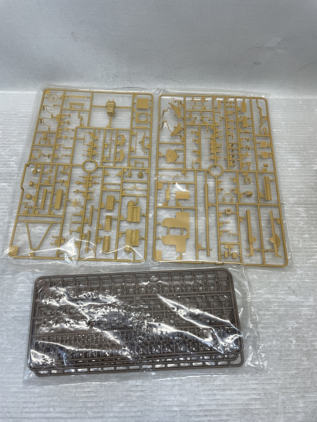 1/35 独 ディアナ 5tハーフトラック 7.62cm(r)対戦車自走砲 ミリタリープラモ