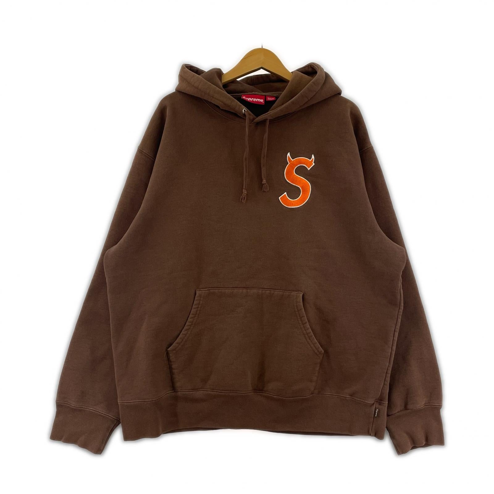 パーカー S Logo Hooded Sweatshirt Devil BRW (XL) ブラウン