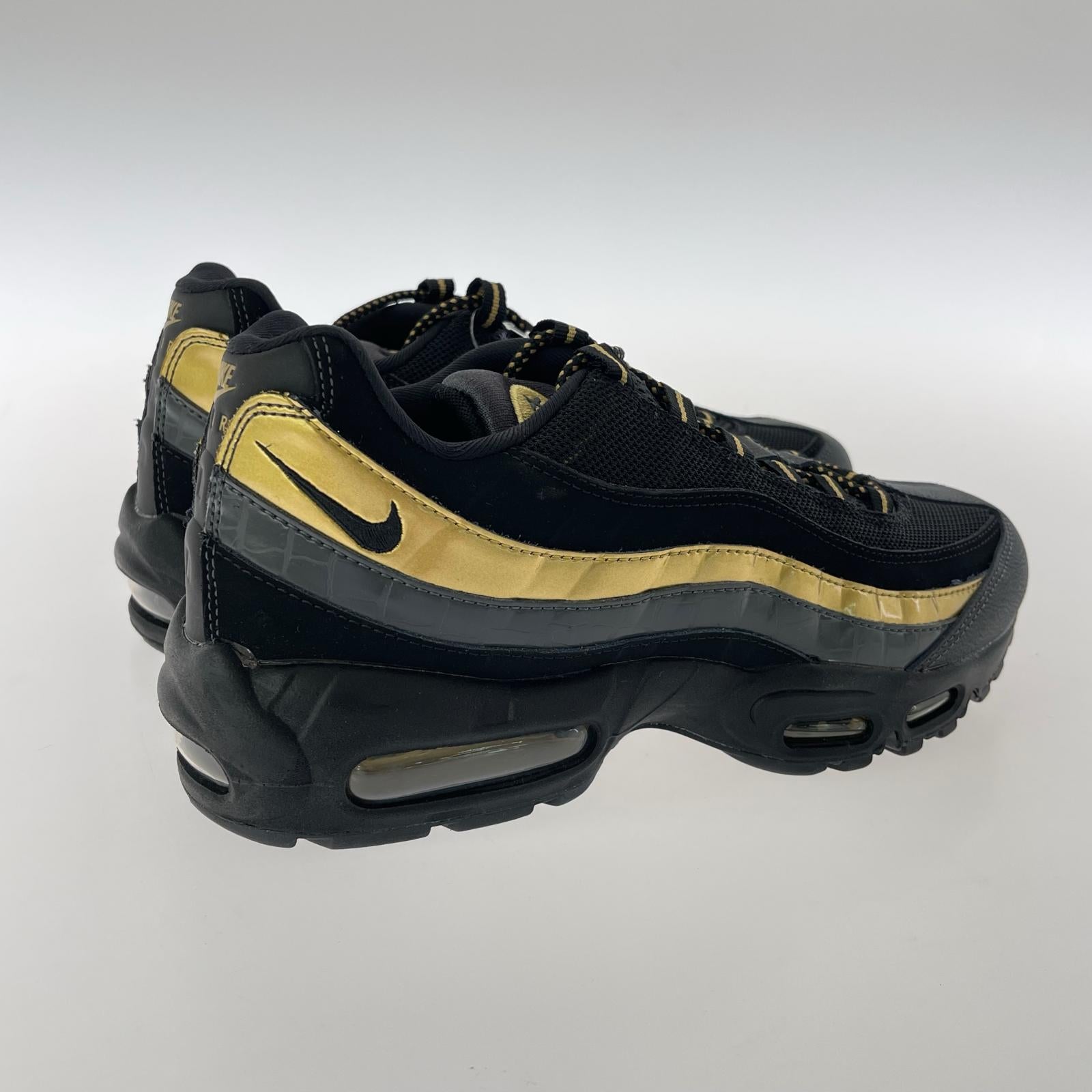 スニーカー airmax 95 black/metallic gold 27CM 27cm (US9 UK8 1/2 EU44) ブラック