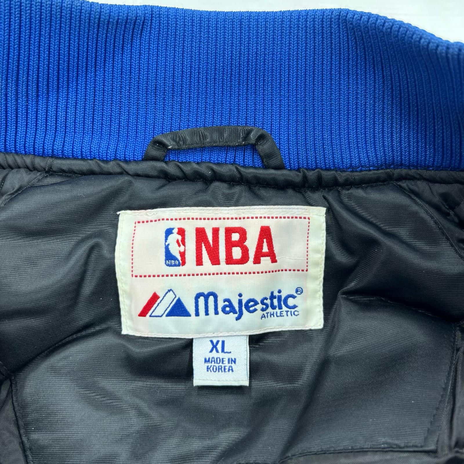 ブルゾン NBA majestic SIXERS ナイロンスタジャン (XL) ブラック