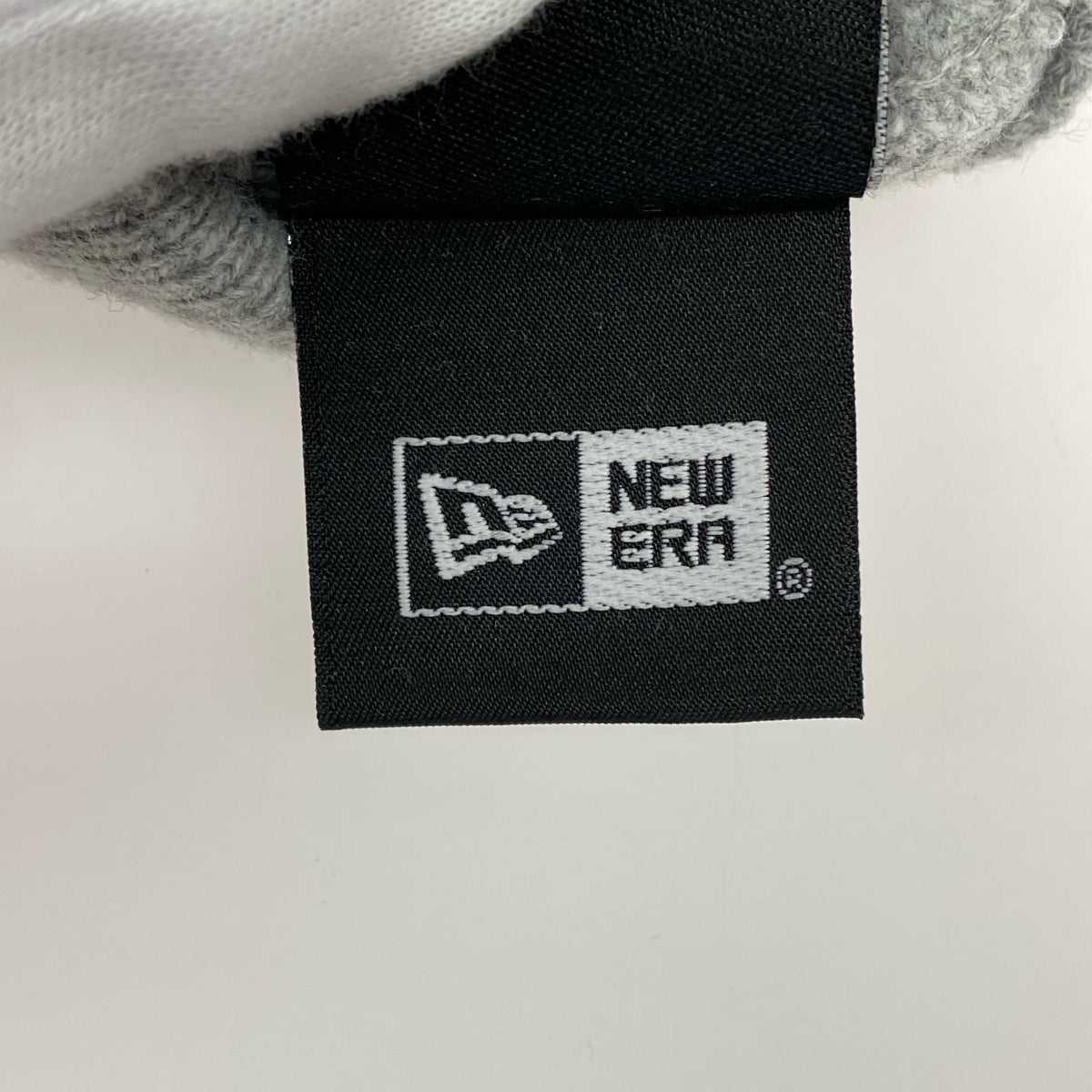 ニットキャップ 19AW Bandana Box Logo New Era Beanie 灰 グレー