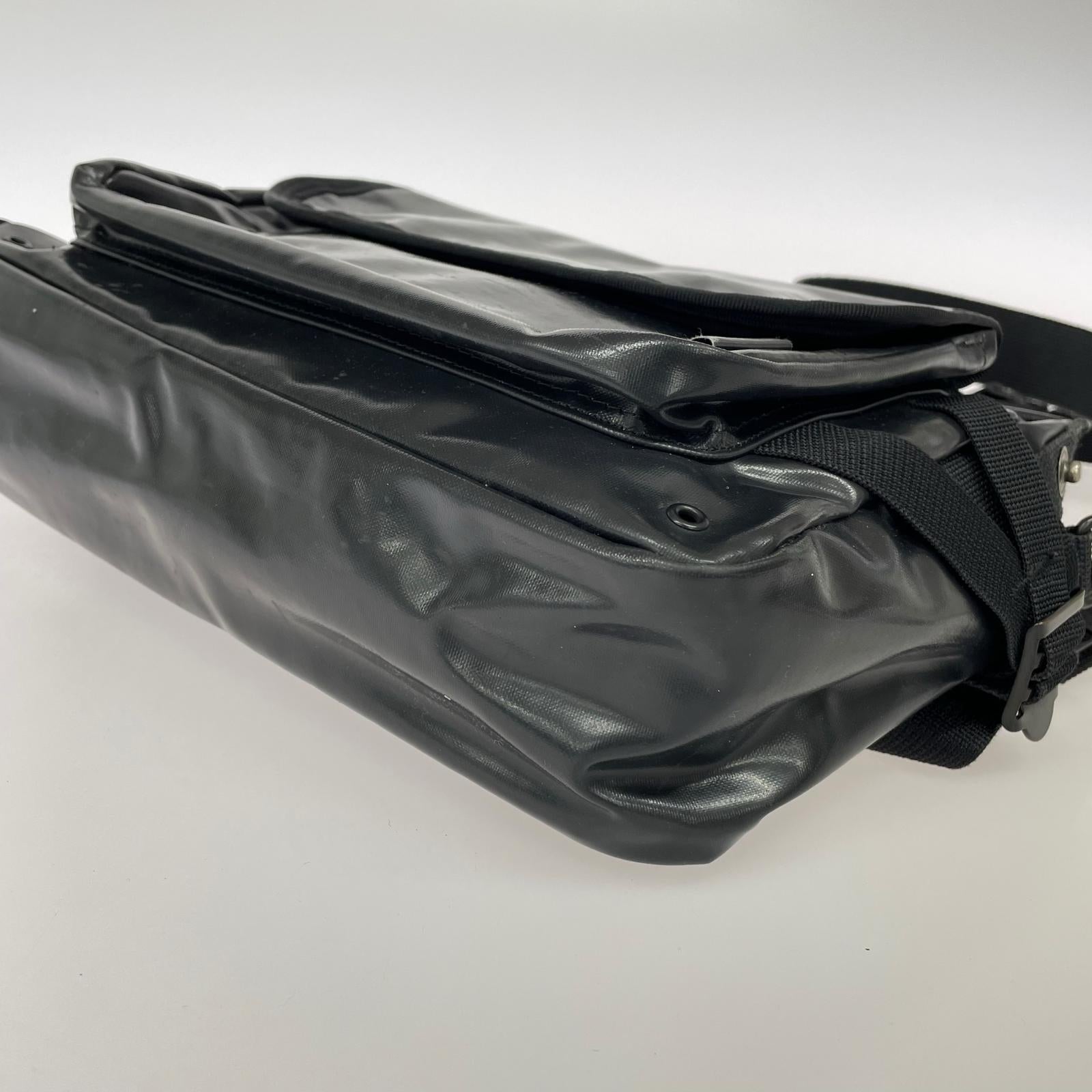ショルダーバッグ 2WAY エナメルバック 黒 ブラック