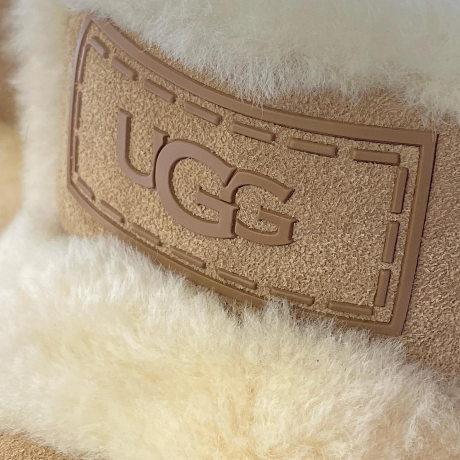 ブーツ UGG CLASSIC CHILLAPEAK (24) 24cm (US6 UK5 1/2 EU38) ベージュ