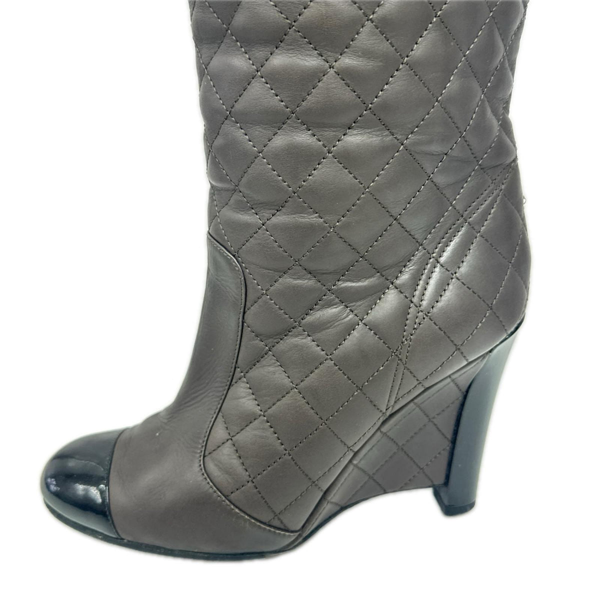 CHANEL ﾏﾄﾗｯｾﾛﾝｸﾞﾌﾞｰﾂ 茶