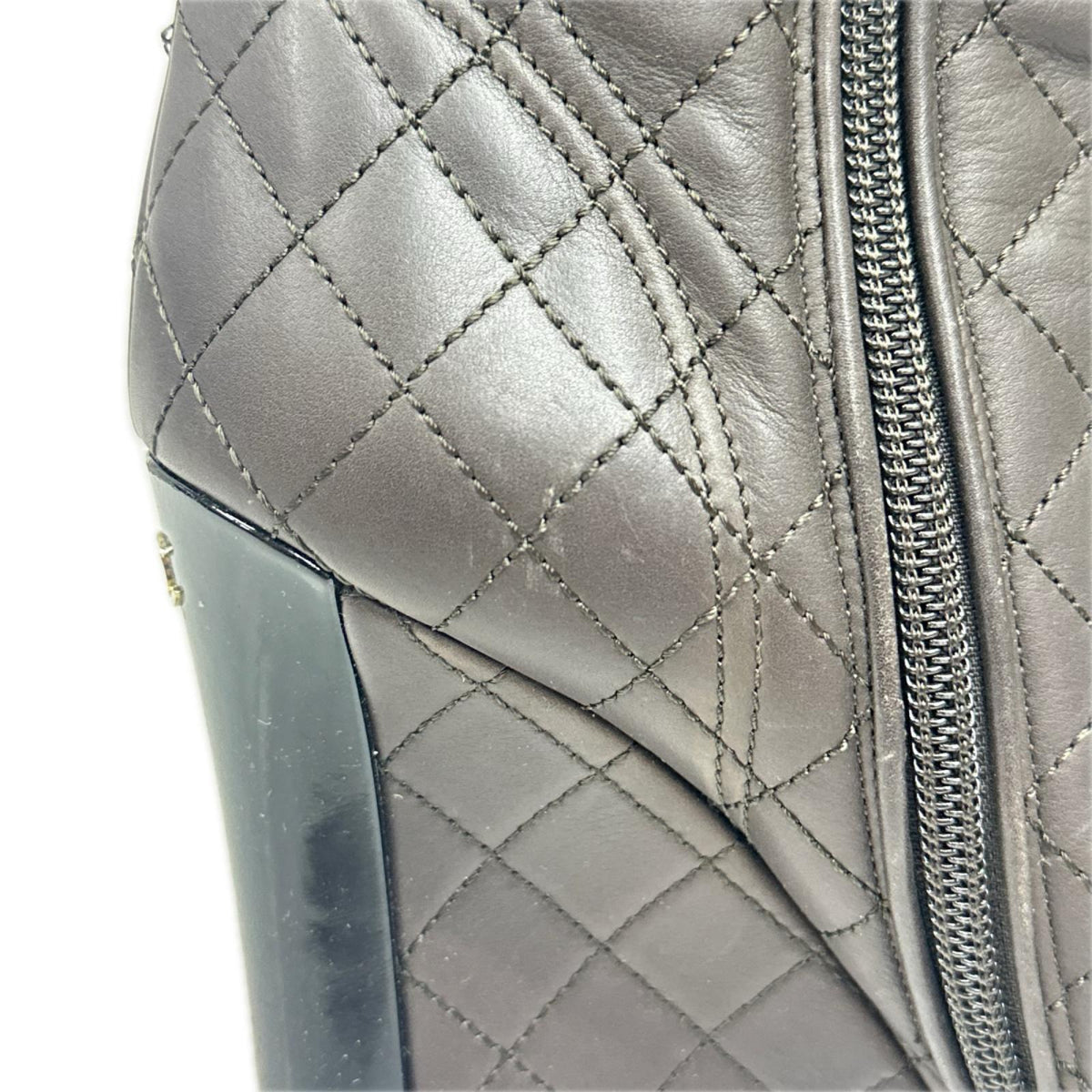 CHANEL ﾏﾄﾗｯｾﾛﾝｸﾞﾌﾞｰﾂ 茶