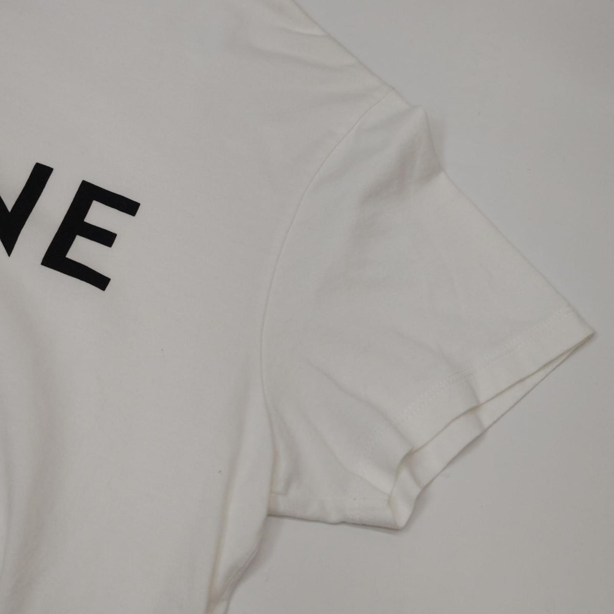 CELINE ﾛｺﾞﾌﾟﾘﾝﾄTｼｬﾂ 2X308916G (XS) SS