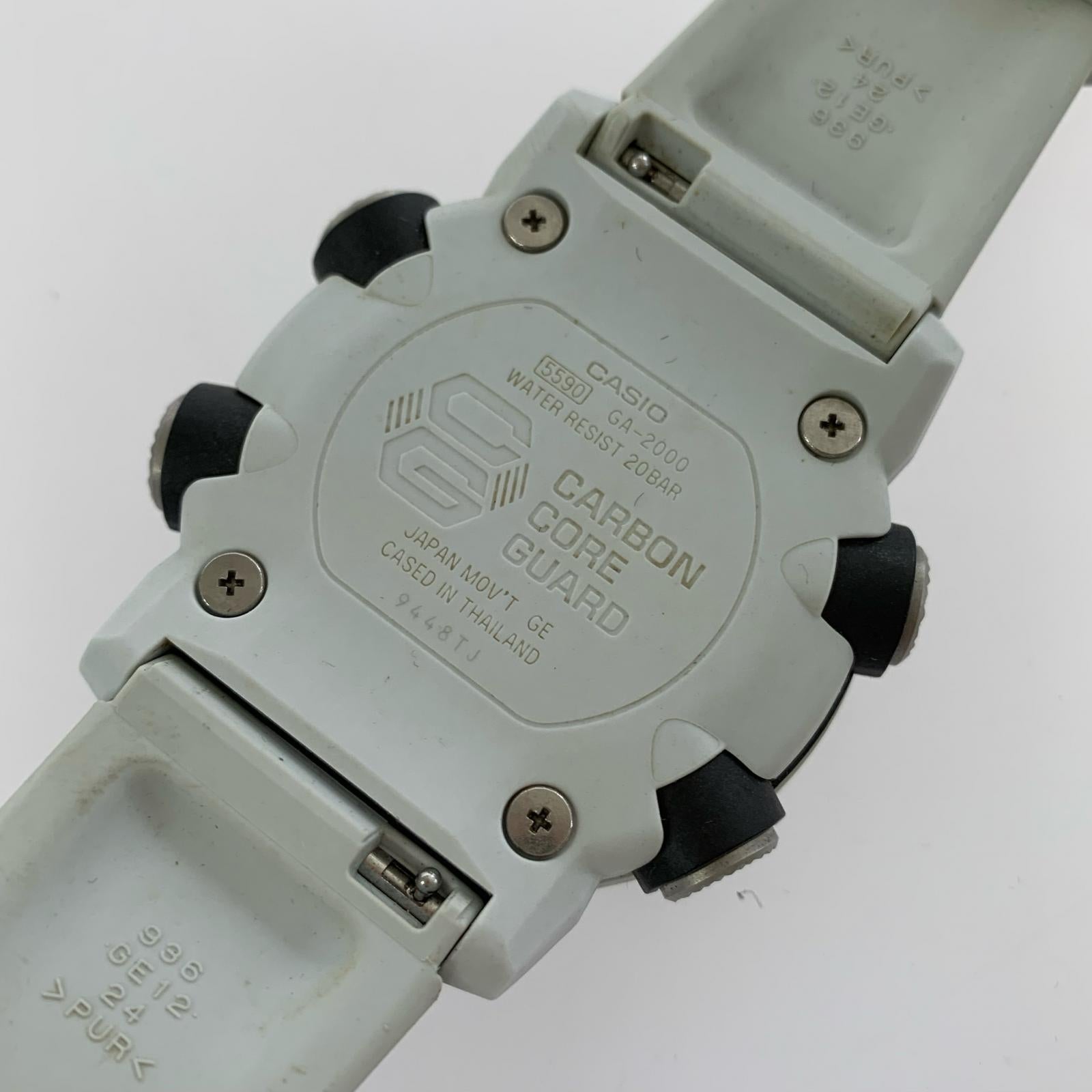 腕時計 GA-2000 白 デジタル ホワイト